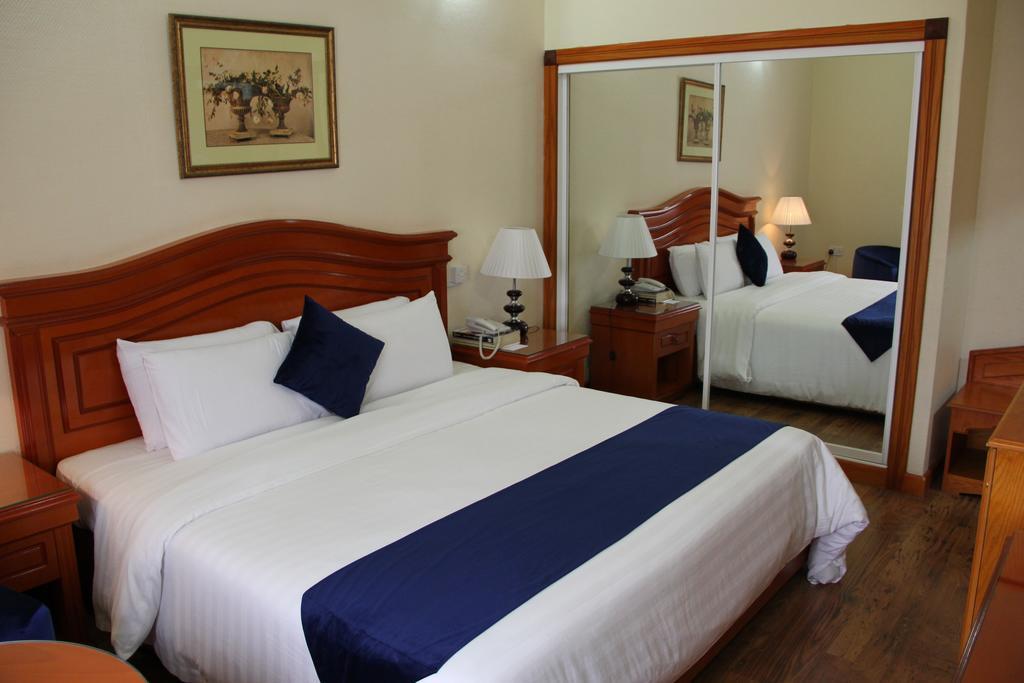 Gulf Gate Hotel Манама Экстерьер фото