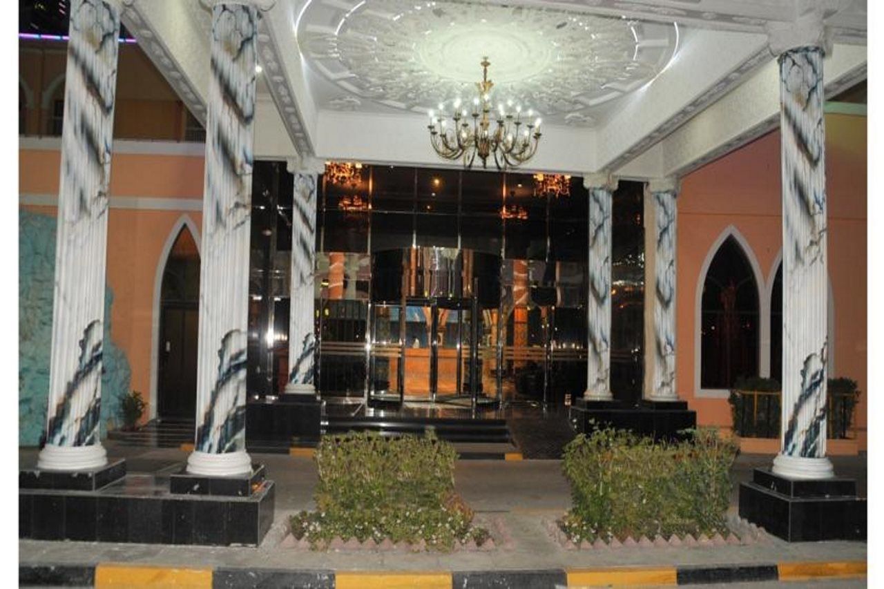 Gulf Gate Hotel Манама Экстерьер фото